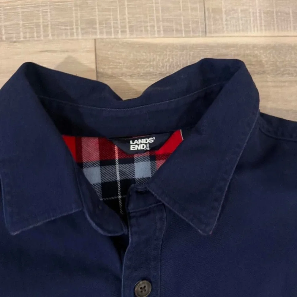 Lands end Sz Med Navy blue button up shirt with red plaid lining - Picture 3 of 5